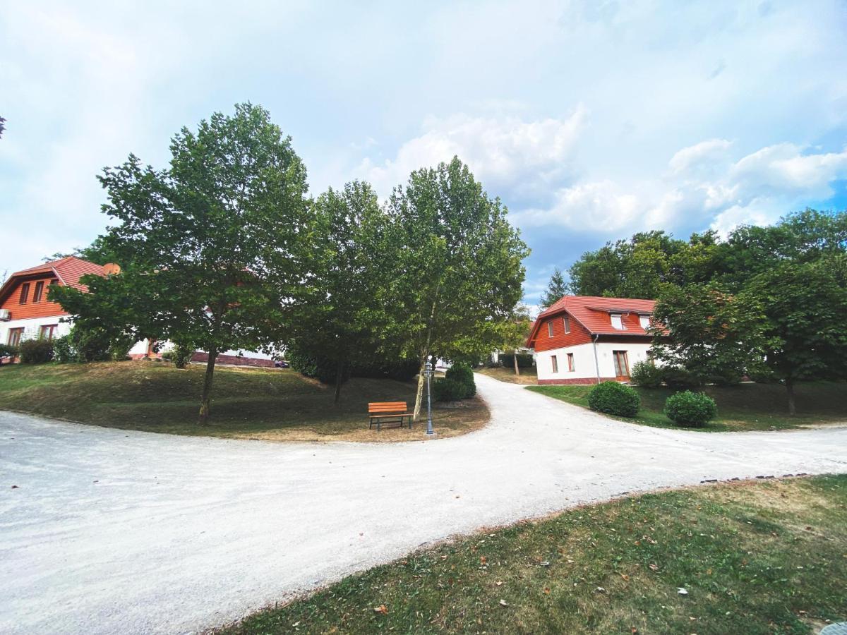 Batthyányi Villapark – Thermal Valley Apartment Zalacsány Esterno foto